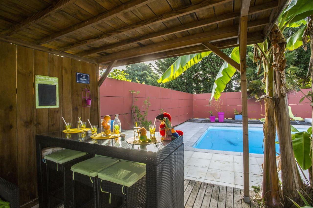 Les Tresors De Lizzie Hotel Coutras Bagian luar foto
