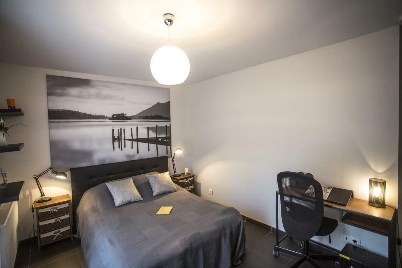 Les Tresors De Lizzie Hotel Coutras Bagian luar foto
