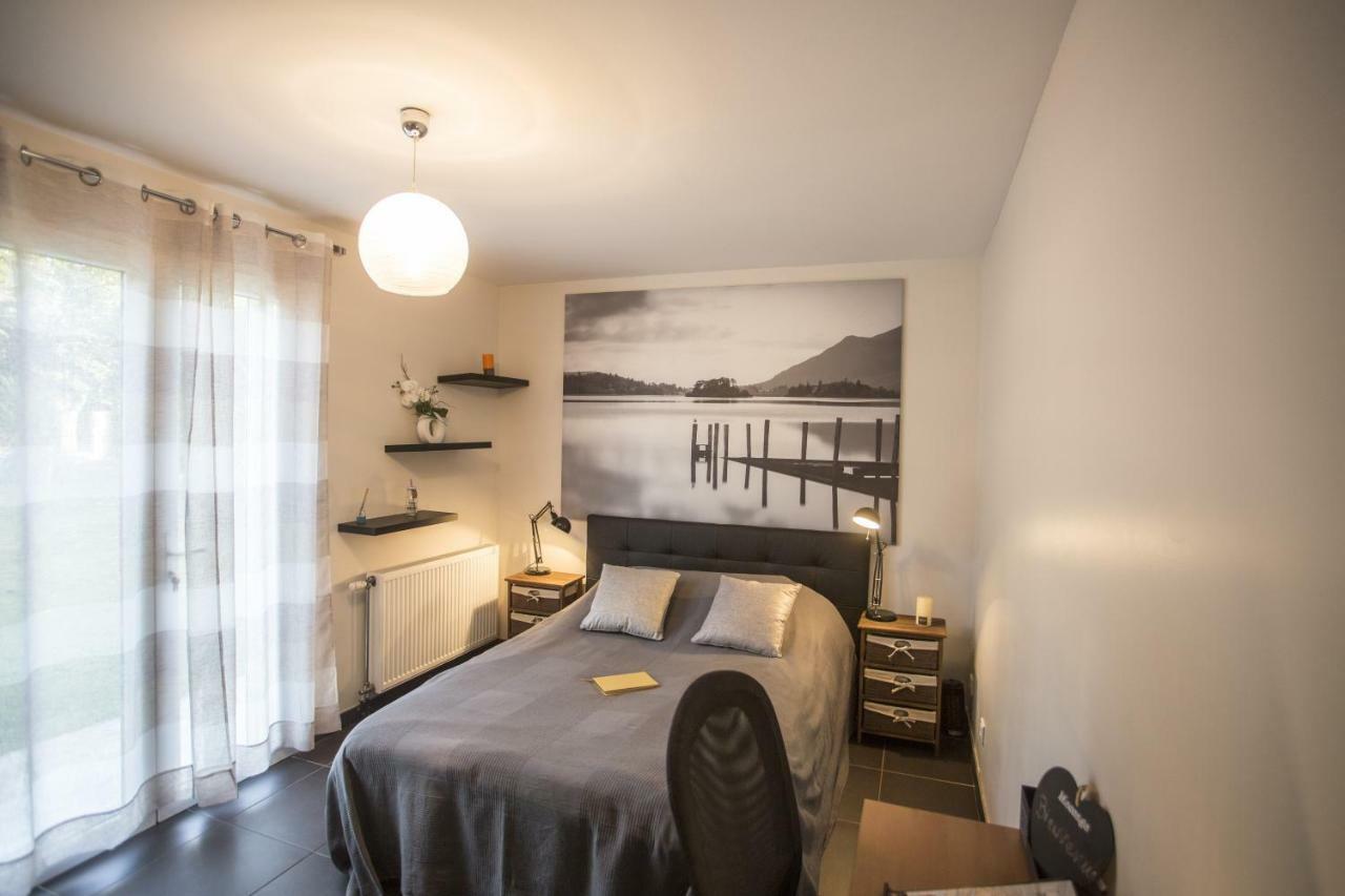 Les Tresors De Lizzie Hotel Coutras Bagian luar foto
